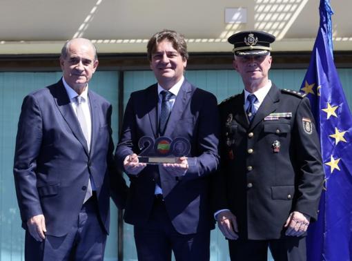 La Policía Nacional recibe la Medalla de Oro de la ciudad de Fuenlabrada