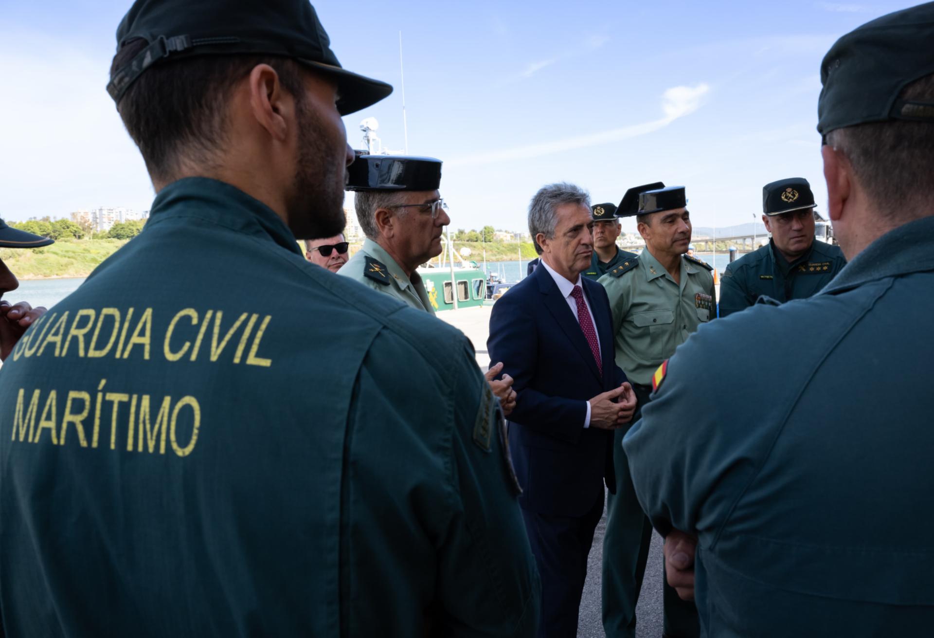 El director general se reúne con los mandos de la Guardia Civil en Andalucía encargados del Plan Especial del Campo de Gibraltar