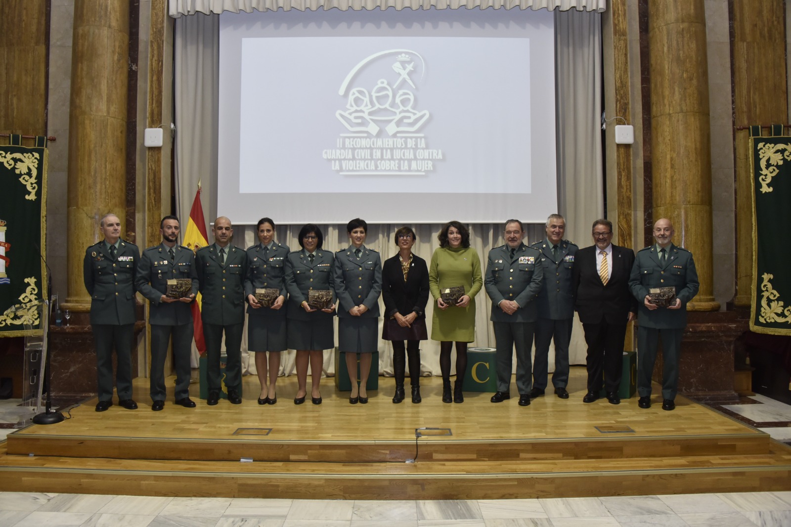 Directora general entrega los II reconocimientos por lucha contra la violencia sobre la mujer