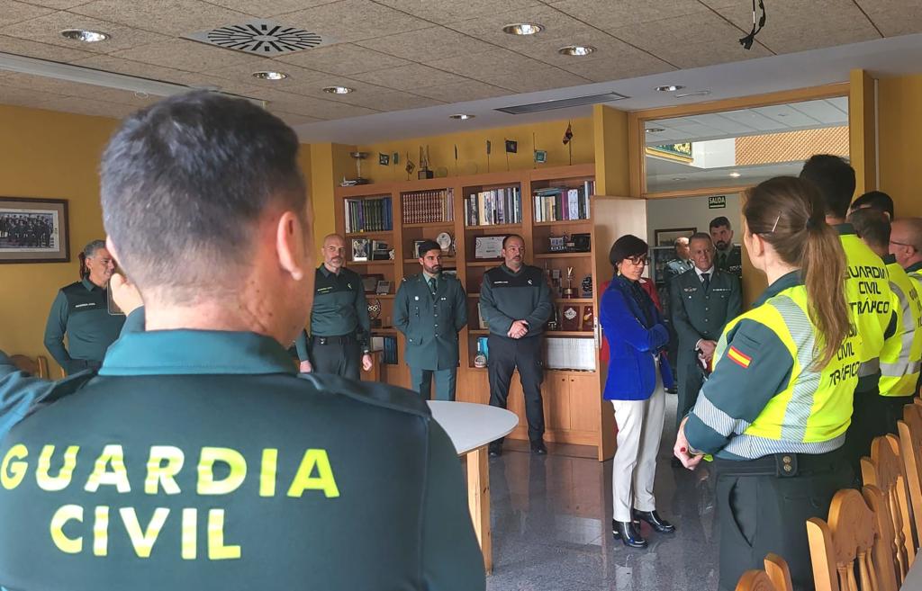 María Gámez se reúne con los responsables de la Guardia Civil en Pontevedra