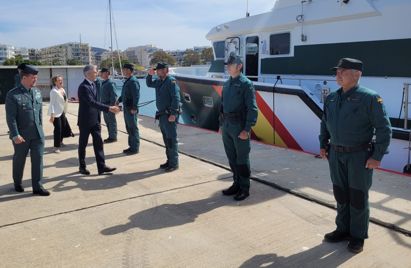 Grande-Marlaska se reúne en Mallorca e Eivissa con los máximos responsables de la Policía Nacional y la Guardia Civil en las islas