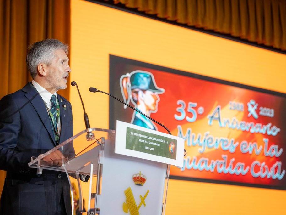 Fernando Grande-Marlaska durante el discurso del 35 aniversario de la incorporación de la mujer a la Guardia Civil