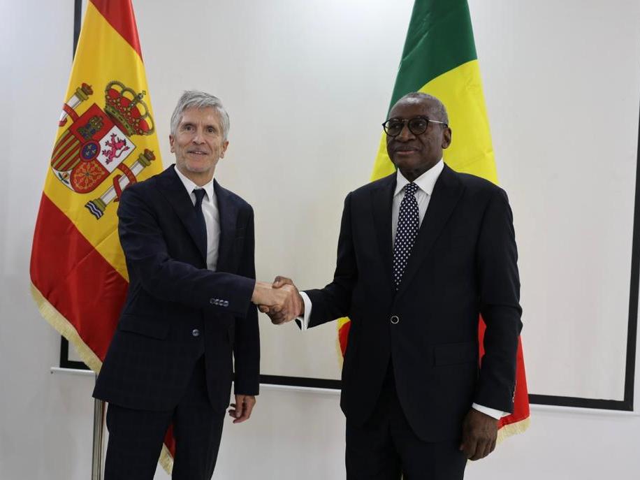 El Ministro de Interior reunido con su homólogo en Senegal