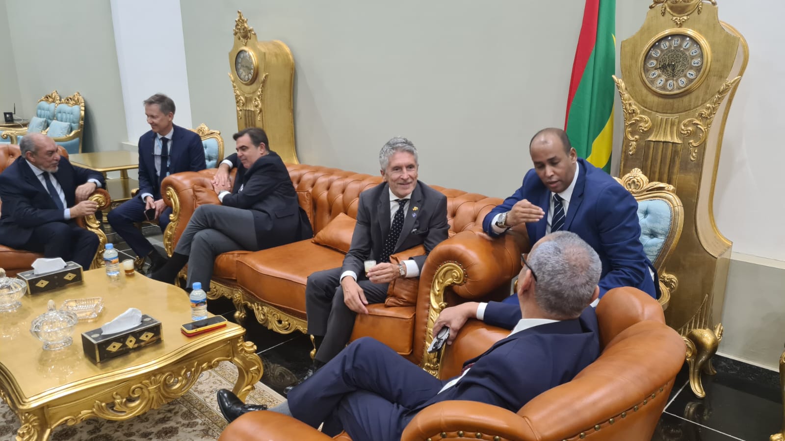 El ministro del Interior Grande-Marlaska y el vicepresidente de la Comisión Europea, Margaritis Schinas, se han reunido con el presidente de Mauritania, Mohamed Ould Ghazouani