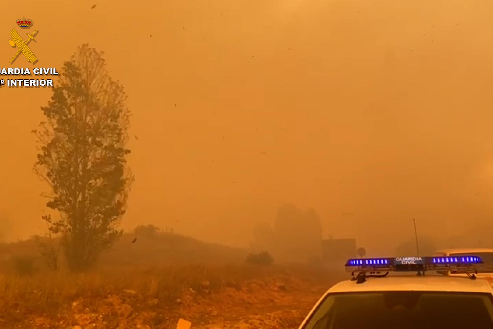 Imágenes del incendio forestal de Sabinares del Arlanza en Burgos