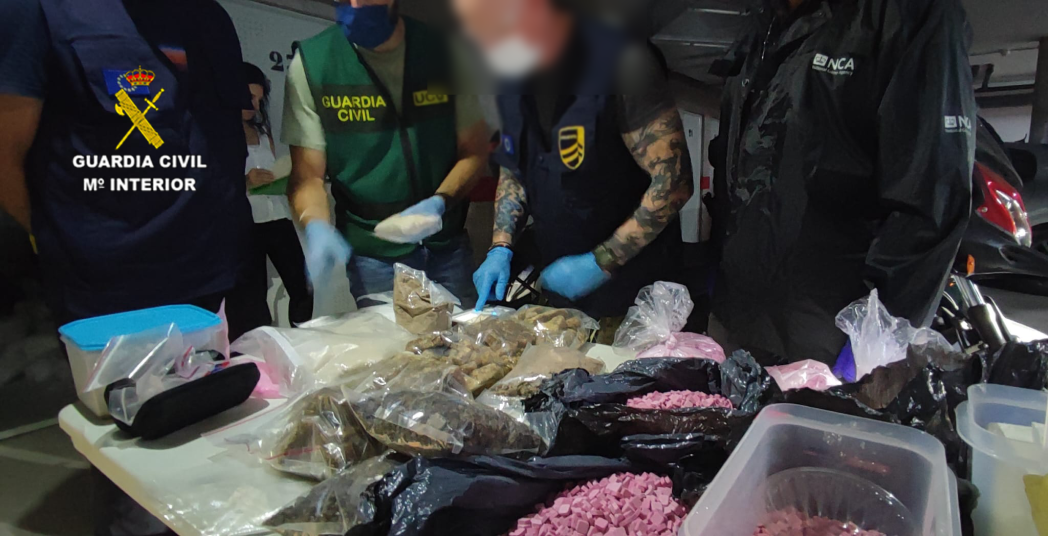 Guardia Civil desarticula una importante organización criminal en Ibiza e interviene la mayor cantidad de cocaína rosa  en España
