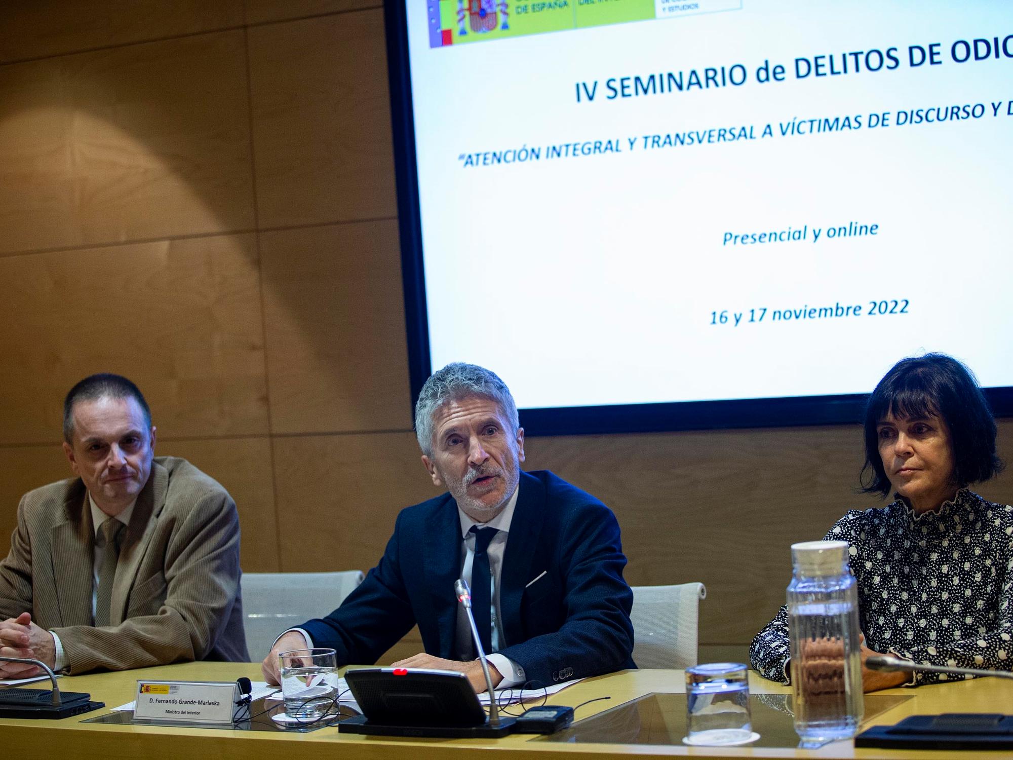 El ministro del interior, Fernando Grande Marlaska, durante su intervención en el seminario.