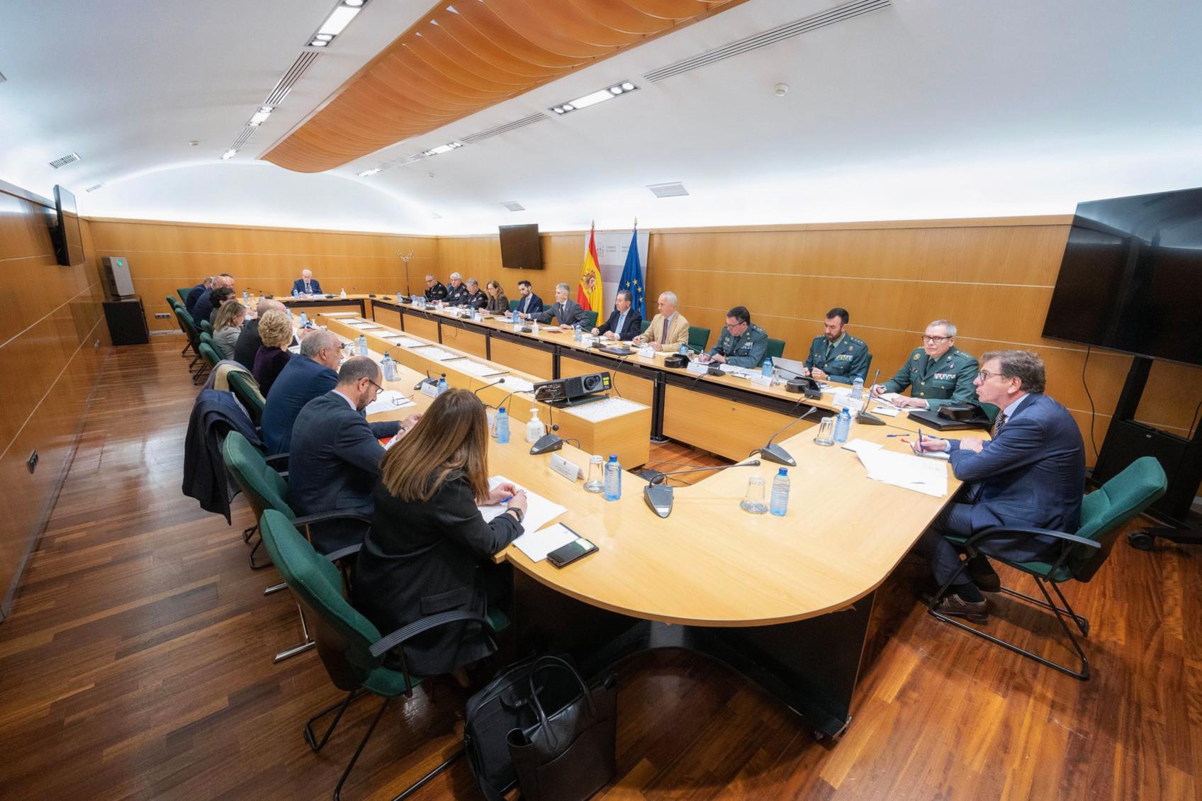 Grande-Marlaska preside la primera reunión preparatoria del dispositivo de seguridad para la Presidencia Española de la Unión Europea