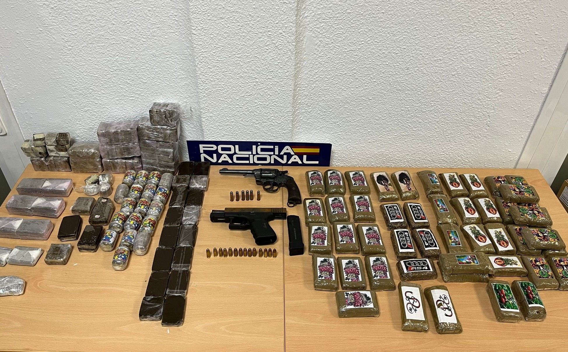 La Policía Nacional desarticula una organización criminal dedicada al tráfico de drogas en el Campo de Gibraltar