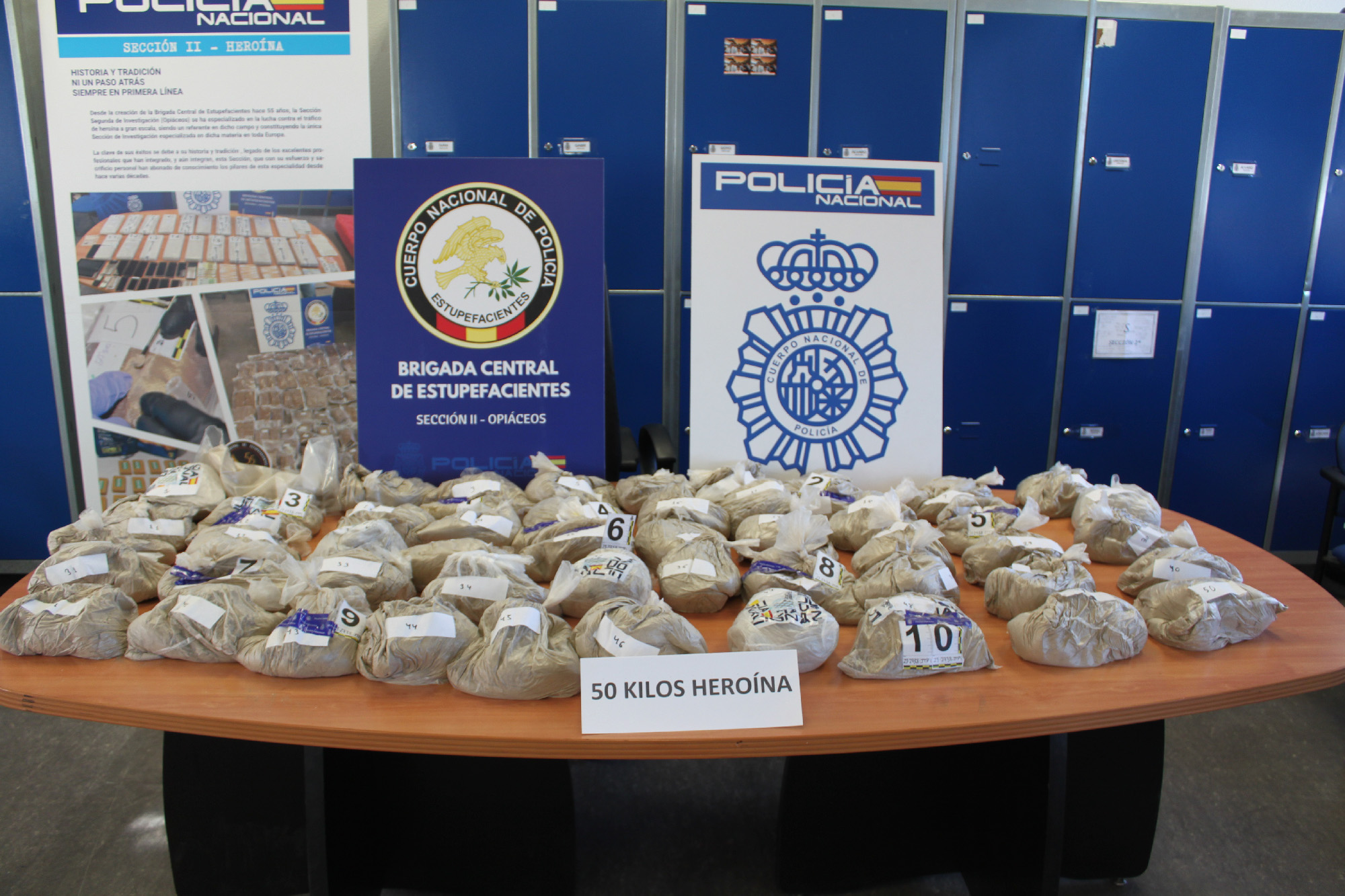 La Policía Nacional incauta 50 kilogramos de heroína durante una transacción en un aparcamiento público