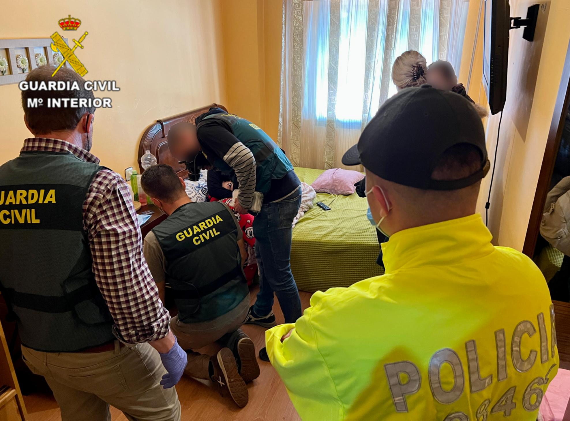 La Guardia Civil desarticula una organización que explotaba a víctimas de nacionalidad colombiana llegando a utilizar sicarios para amenazarlas