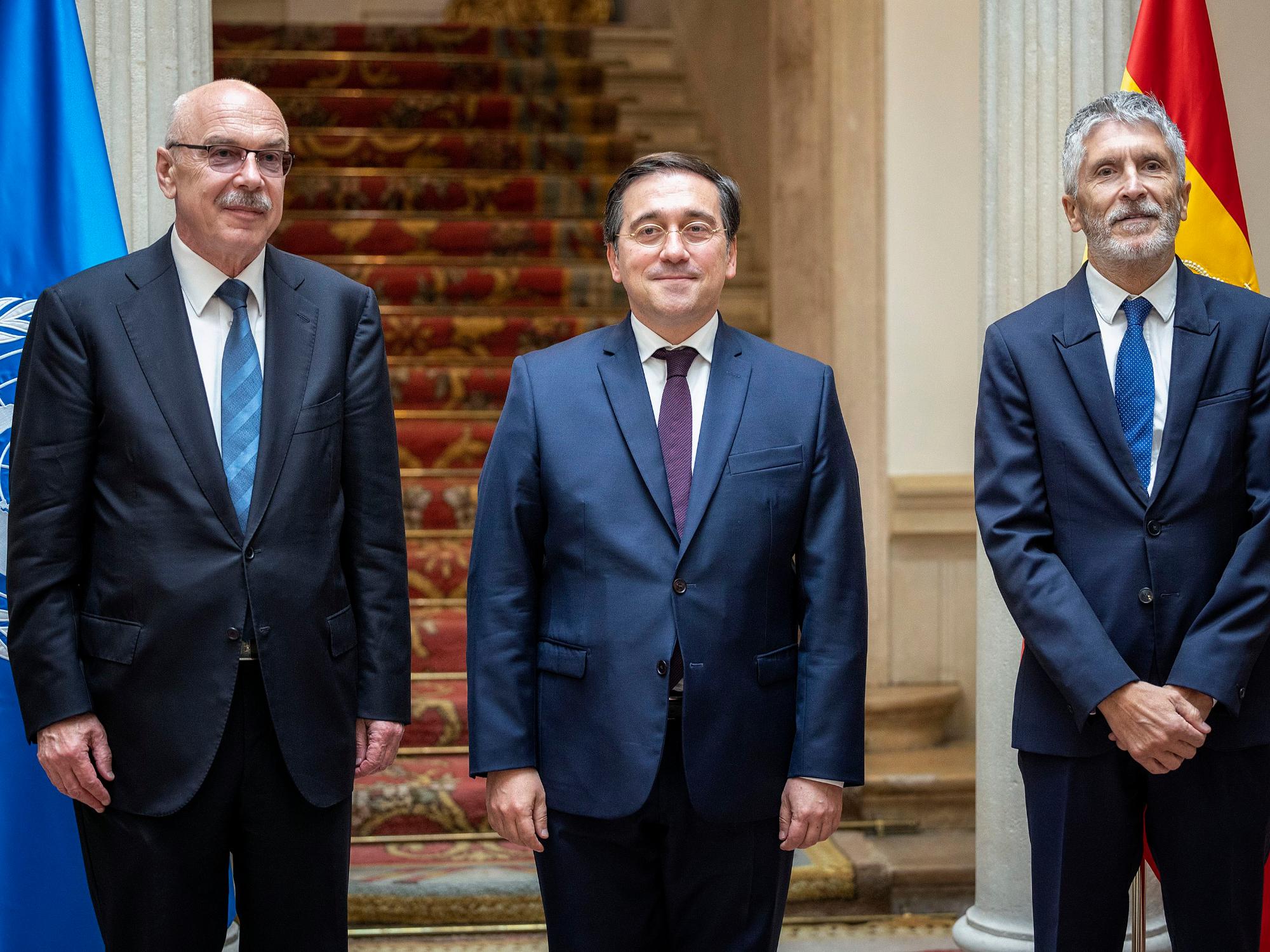 Grande-Marlaska junto al ministro de Exteriores,  José Manuel Alvares y el secretario general adjunto de Naciones Unidas, Vladímir Voronkov