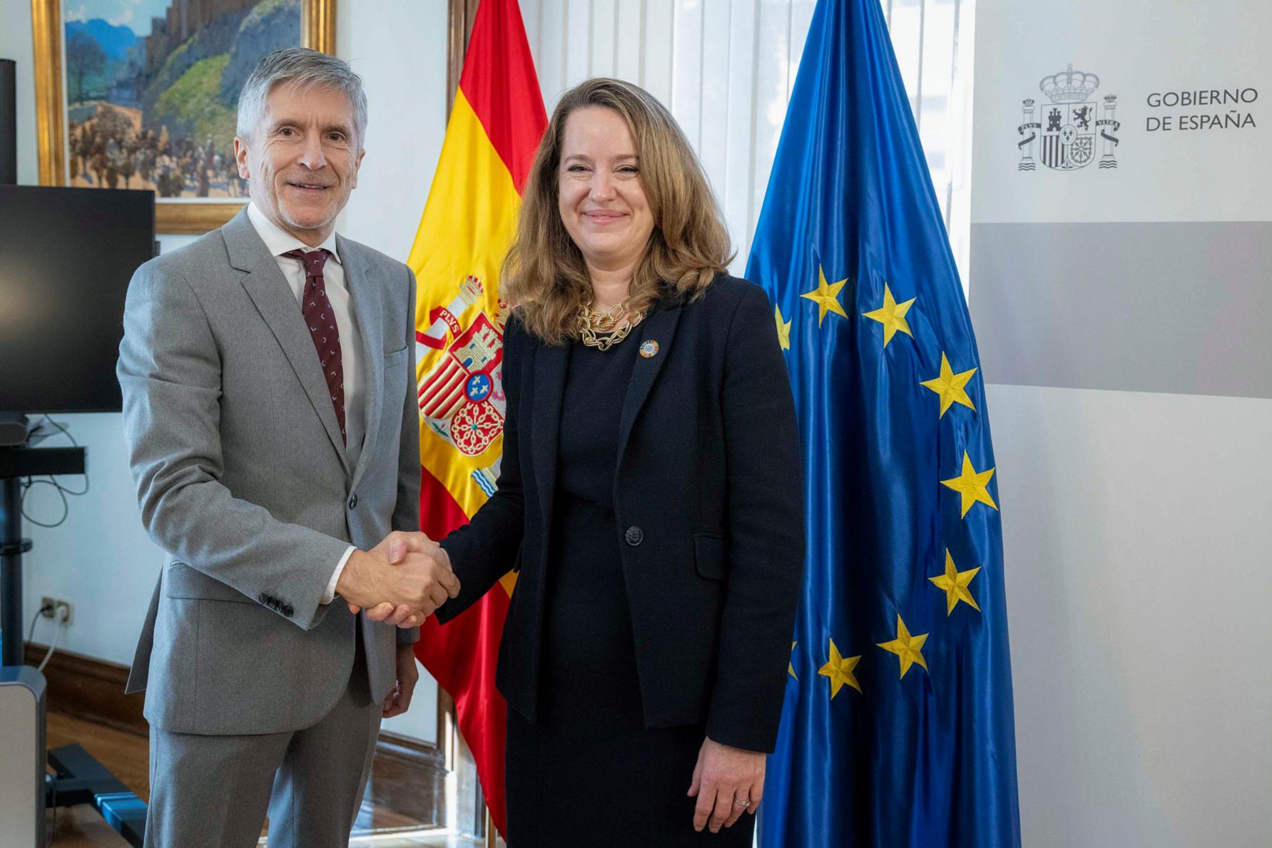 Grande-Marlaska reafirma el compromiso de España con una “migración segura, ordenada y regular”