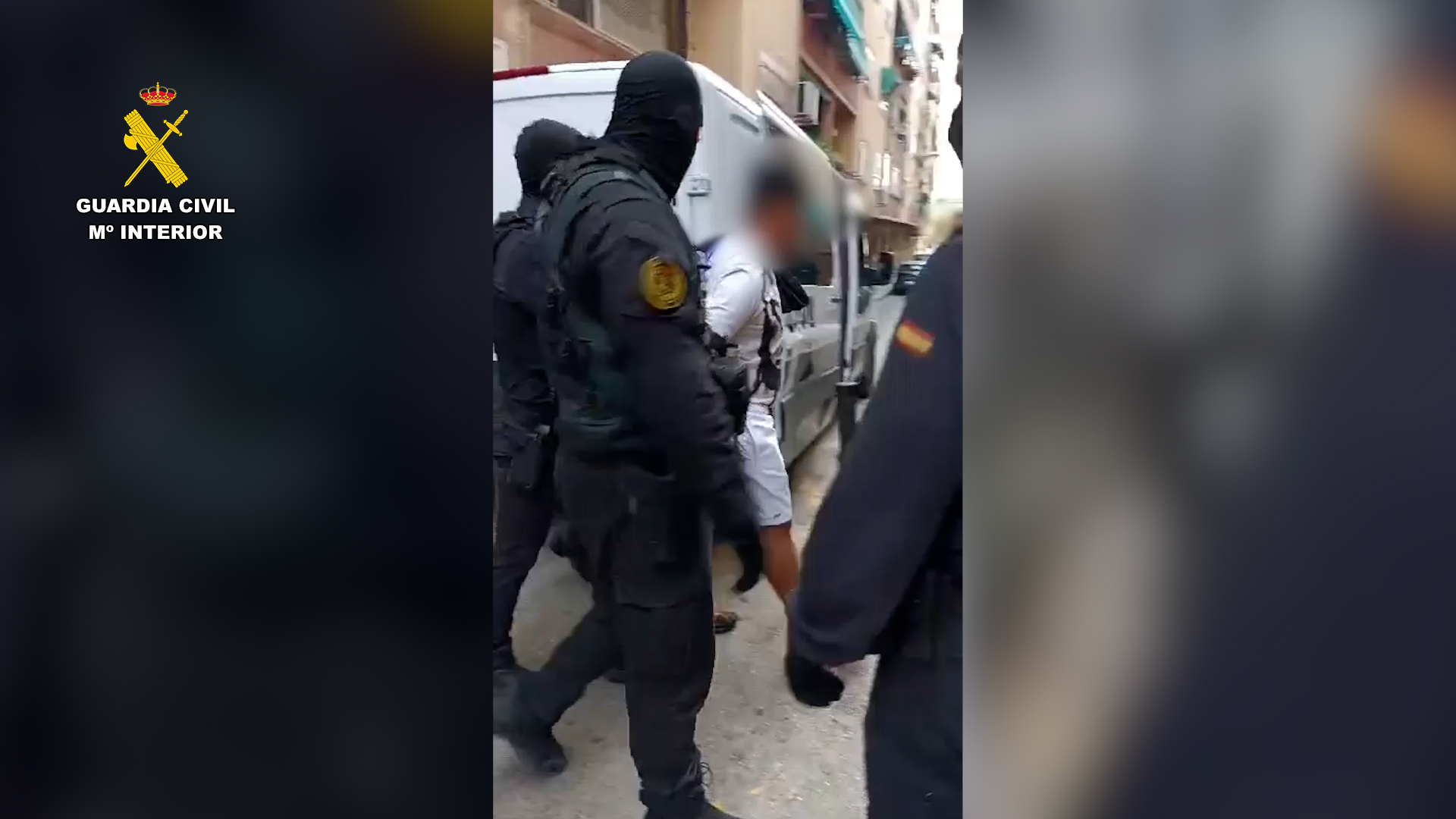 Siete detenidos por favorecer la inmigración irregular de argelinos a España con pateras taxis