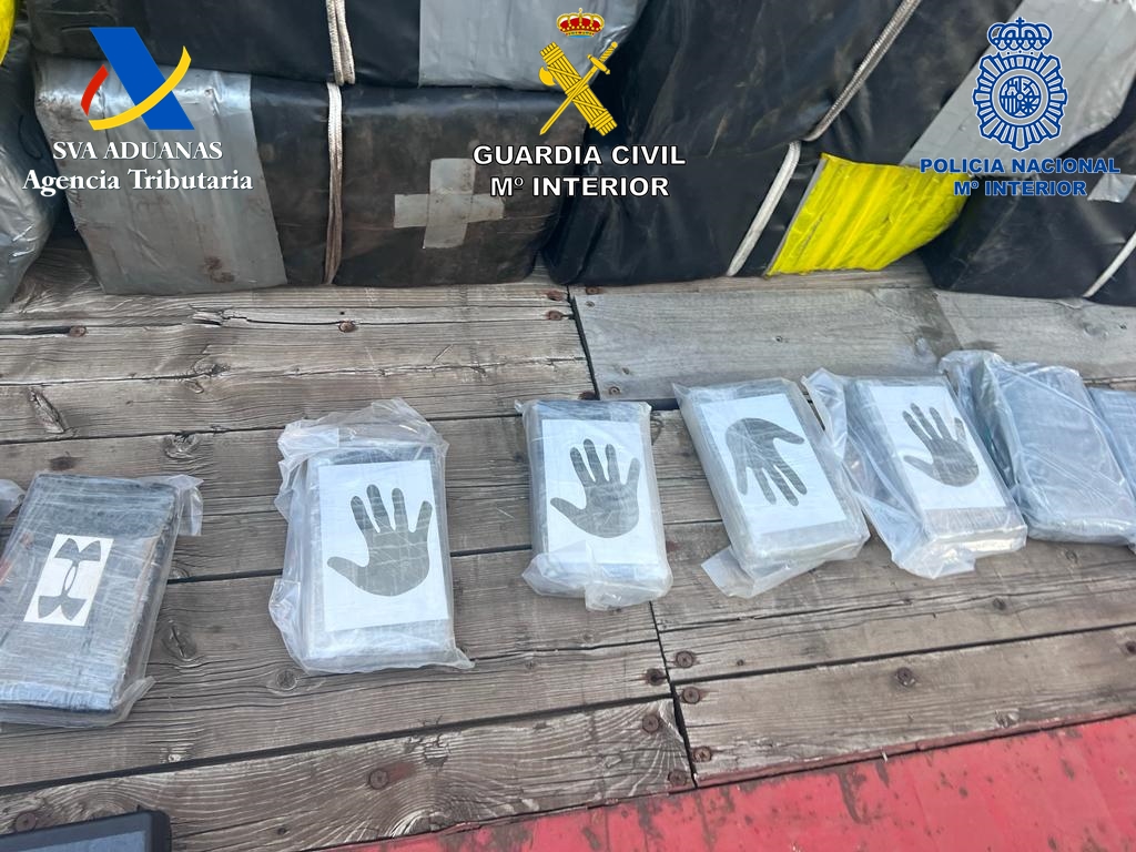 Intervenidos 2.000 kilos de cocaína oculta en el tanque de un buque en el puerto de Santa Cruz de Tenerife