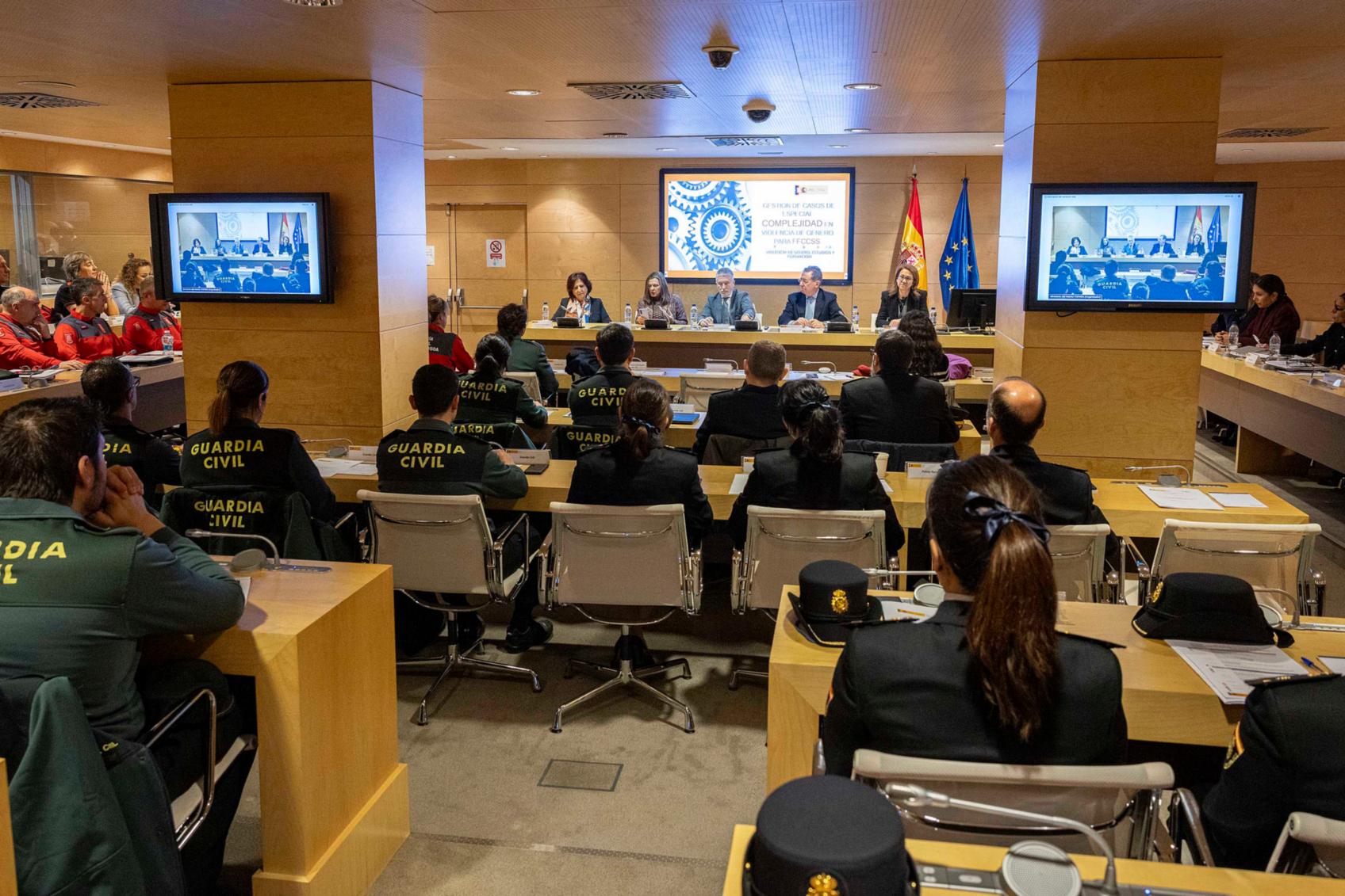 El ministro del Interior ha inaugurado unas jornadas de formación policial integrados en el Sistema Viogén