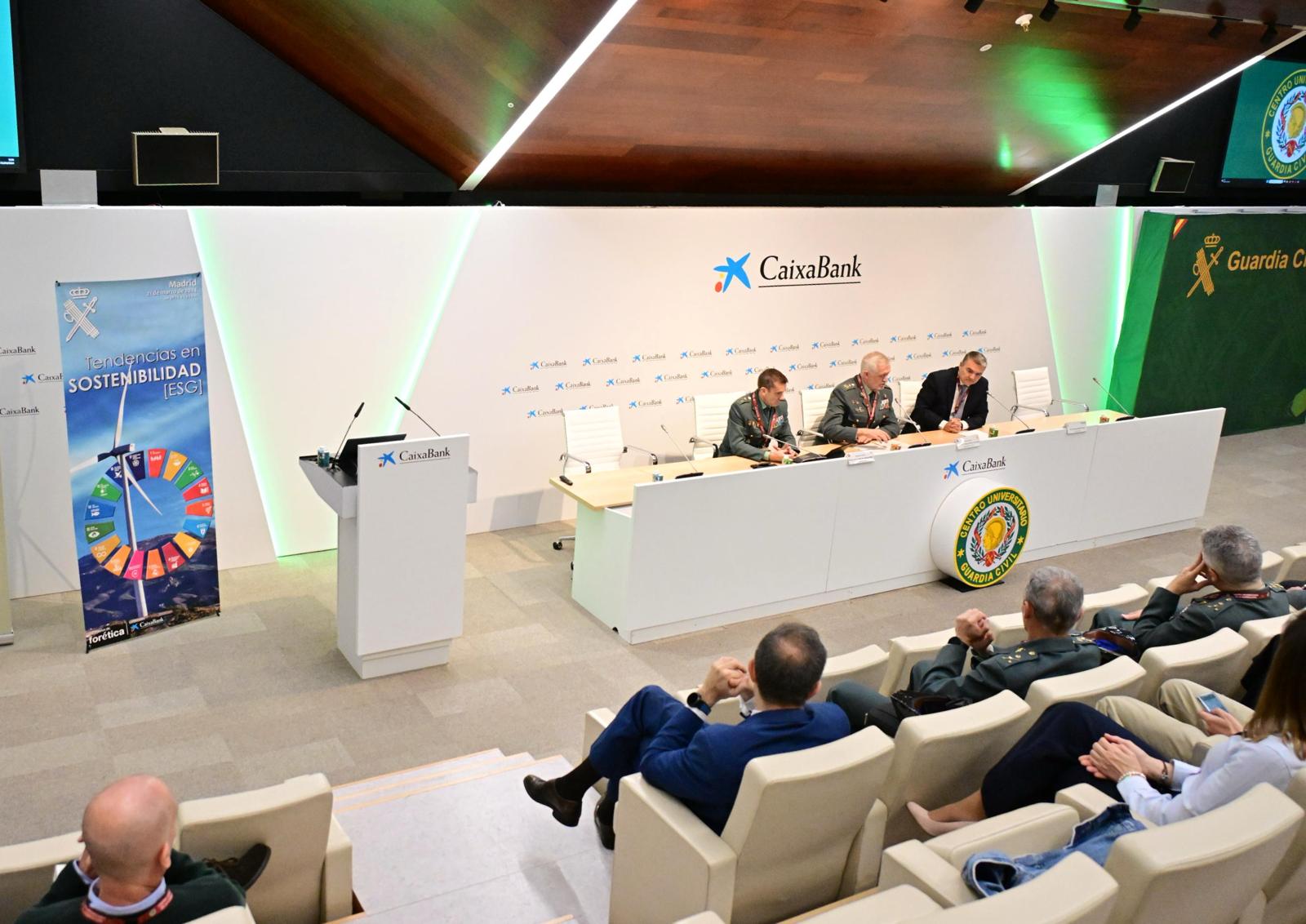 La Guardia Civil analiza las nuevas tendencias en sostenibilidad en colaboración con Forética